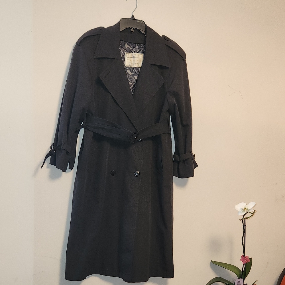 TOWNE by London Fog Double-breasted Dark Charcoal Gray Insulated Trench Coat 8P